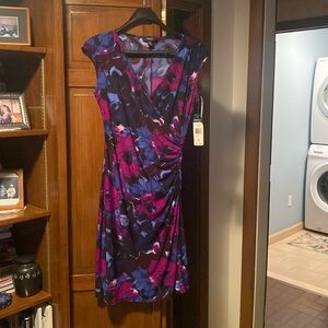 Chaps dress  M ruching on one side V crossover neckline